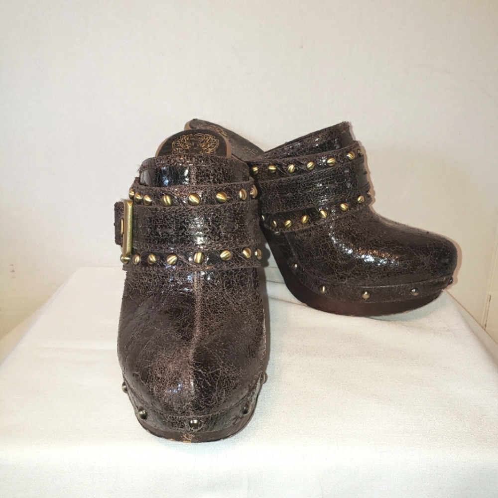 Vince Camuto Christies Dark Brown Platform Clogs